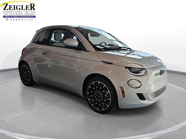 2025 Fiat FIAT 500e 500e ICONA