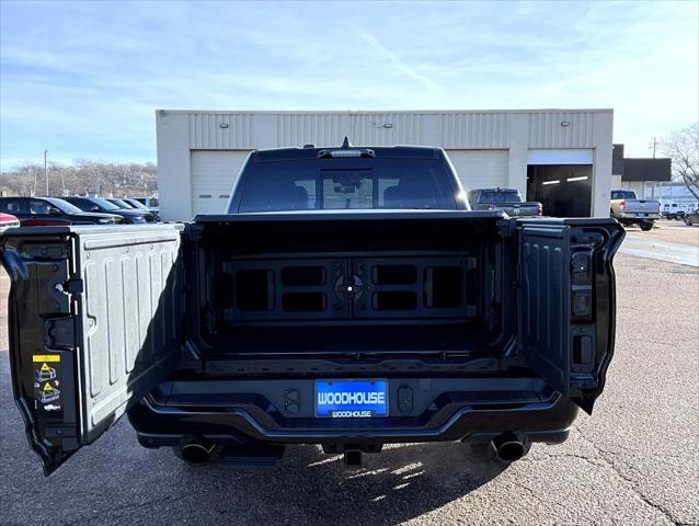 2026 Ram 1500 Limited Crew Cab 4x4 5'7" Box
