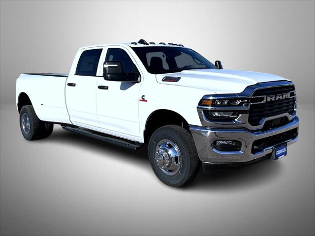 2026 RAM Ram 3500 RAM 3500 TRADESMAN CREW CAB 4X4 8 BOX