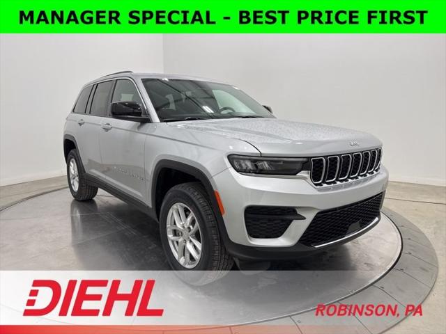 2025 Jeep Grand Cherokee GRAND CHEROKEE LAREDO X 4X4