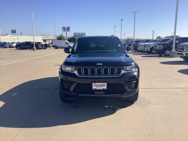 2025 Jeep Grand Cherokee GRAND CHEROKEE LAREDO X 4X2 2025 Jeep Grand Cherokee GRAND CHEROKEE LAREDO X 4X2