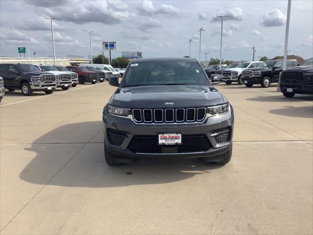 2025 Jeep Grand Cherokee GRAND CHEROKEE LAREDO X 4X2