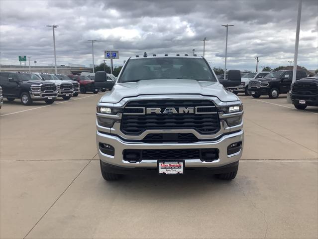 2026 RAM Ram 2500 RAM 2500 TRADESMAN CREW CAB 4X4 8 BOX