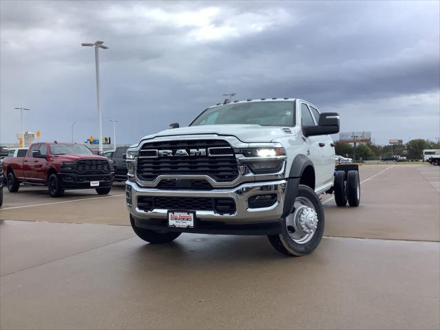 2026 RAM 5500 Chassis RAM 5500 TRADESMAN CHASSIS CREW CAB 4X4 84 CA