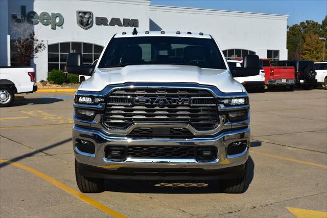 2026 RAM Ram 2500 RAM 2500 TRADESMAN CREW CAB 4X4 64 BOX