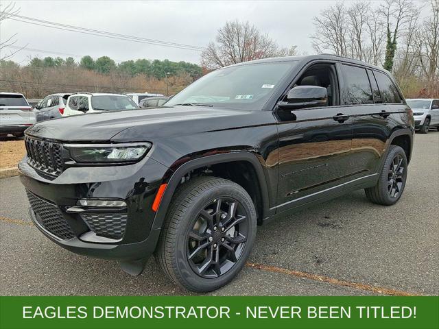 2025 Jeep Grand Cherokee GRAND CHEROKEE LIMITED 4X4