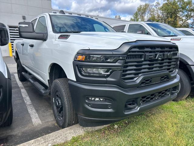2026 RAM Ram 2500 RAM 2500 TRADESMAN CREW CAB 4X4 64 BOX