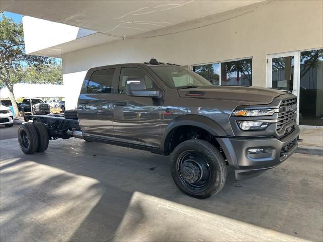 2026 RAM Ram 5500 Chassis Cab RAM 5500 TRADESMAN CHASSIS CREW CAB 4X4 84 CA