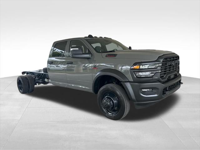 2026 RAM Ram 5500 Chassis Cab RAM 5500 TRADESMAN CHASSIS CREW CAB 4X4 84 CA 2026 RAM Ram 5500 Chassis Cab RAM 5500 TRADESMAN CHASSIS CREW CAB 4X4 84 CA