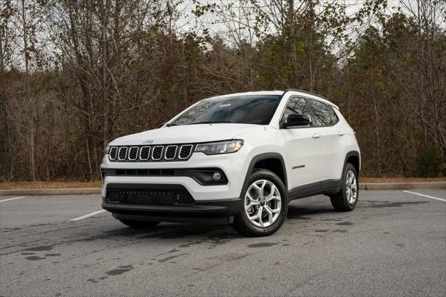 2026 Jeep Compass COMPASS LATITUDE 4X4