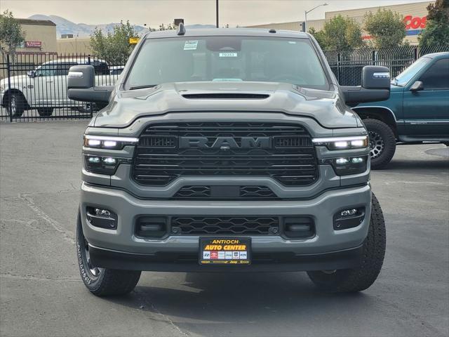 2026 RAM Ram 3500 RAM 3500 LARAMIE CREW CAB 4X4 64 BOX