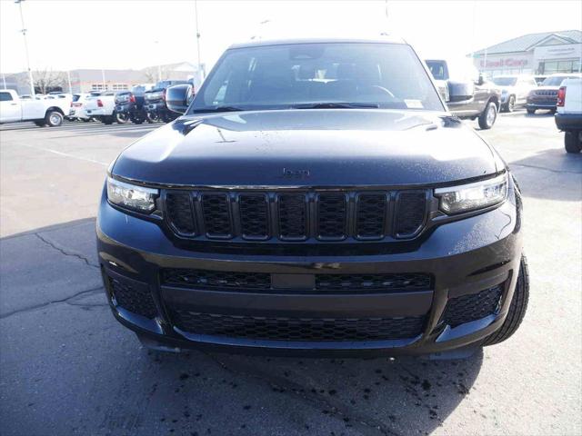2025 Jeep Grand Cherokee GRAND CHEROKEE L ALTITUDE 4X4