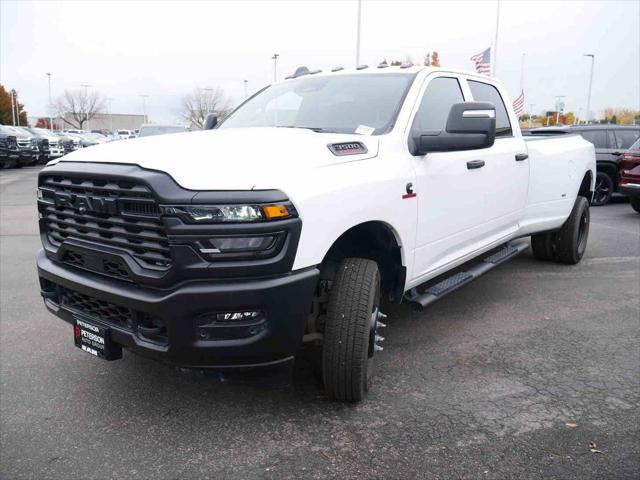 2025 RAM Ram 3500 RAM 3500 TRADESMAN CREW CAB 4X4 8 BOX 2025 RAM Ram 3500 RAM 3500 TRADESMAN CREW CAB 4X4 8 BOX