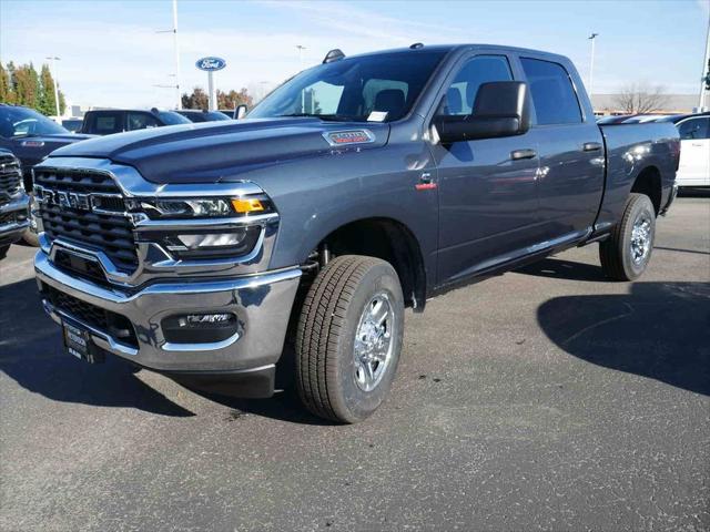 2026 RAM Ram 3500 RAM 3500 TRADESMAN CREW CAB 4X4 64 BOX