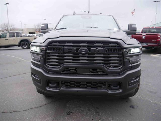 2026 RAM Ram 3500 RAM 3500 TRADESMAN CREW CAB 4X4 8 BOX