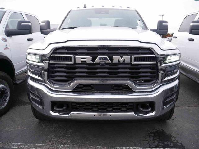 2026 RAM Ram 5500 Chassis Cab RAM 5500 TRADESMAN CHASSIS CREW CAB 4X4 60 CA 2026 RAM Ram 5500 Chassis Cab RAM 5500 TRADESMAN CHASSIS CREW CAB 4X4 60 CA