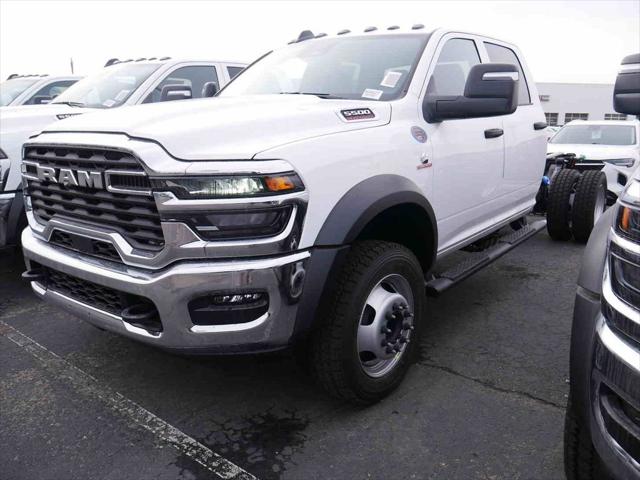 2026 RAM Ram 5500 Chassis Cab RAM 5500 TRADESMAN CHASSIS CREW CAB 4X4 60 CA
