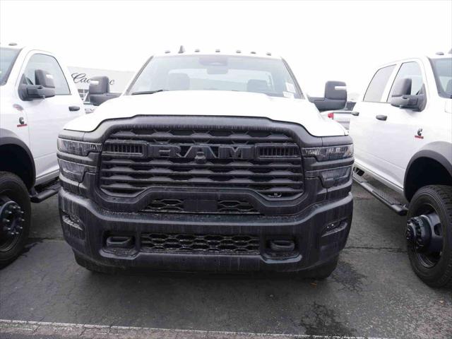 2026 RAM Ram 3500 Chassis Cab RAM 3500 TRADESMAN CHASSIS REGULAR CAB 4X4 84 CA