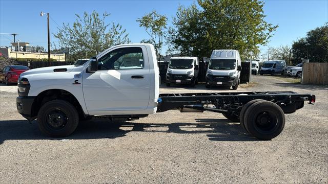 2026 RAM Ram 3500 Chassis Cab RAM 3500 TRADESMAN CHASSIS REGULAR CAB 4X4 84 CA 2026 RAM Ram 3500 Chassis Cab RAM 3500 TRADESMAN CHASSIS REGULAR CAB 4X4 84 CA