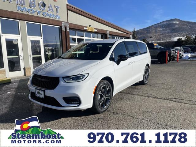 2026 Chrysler Pacifica PACIFICA SELECT AWD