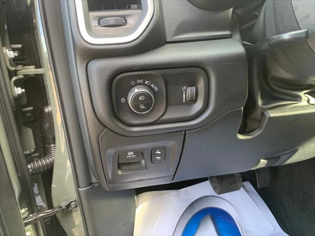 2026 Ram 1500 Big Horn Crew Cab 4x4 5'7" Box
