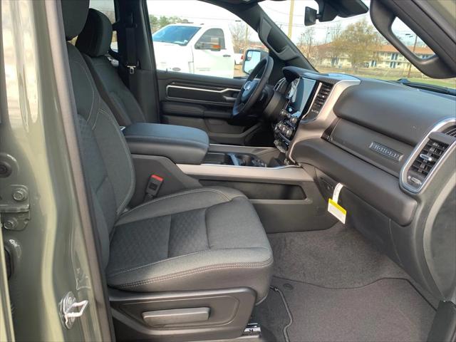 2026 Ram 1500 Big Horn Crew Cab 4x4 5'7" Box