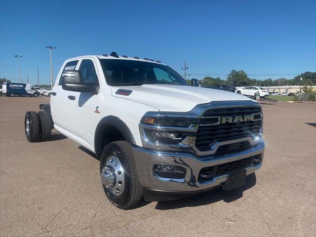 2026 RAM Ram 3500 Chassis Cab RAM 3500 TRADESMAN CREW CAB CHASSIS 4X4 60 CA
