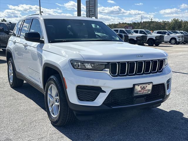 2025 Jeep Grand Cherokee GRAND CHEROKEE LAREDO X 4X2