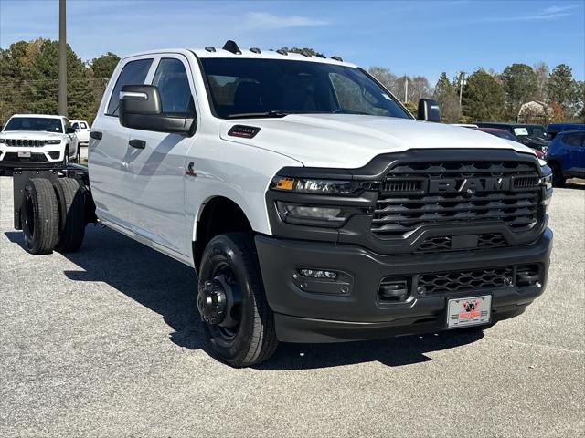 2026 RAM Ram 3500 Chassis Cab RAM 3500 TRADESMAN CREW CAB CHASSIS 4X4 60 CA 2026 RAM Ram 3500 Chassis Cab RAM 3500 TRADESMAN CREW CAB CHASSIS 4X4 60 CA