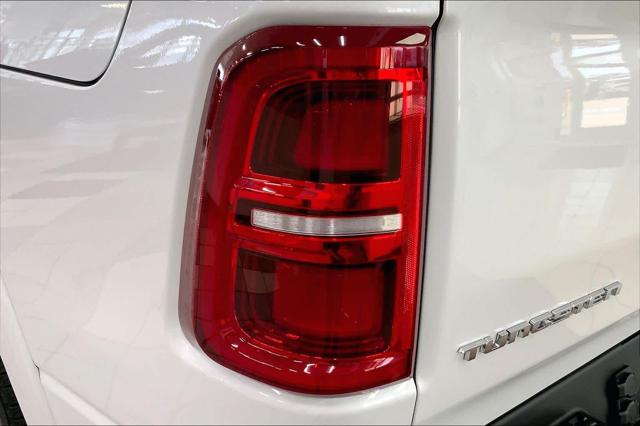 2026 Ram 1500 Tungsten Crew Cab 4x4 5'7" Box