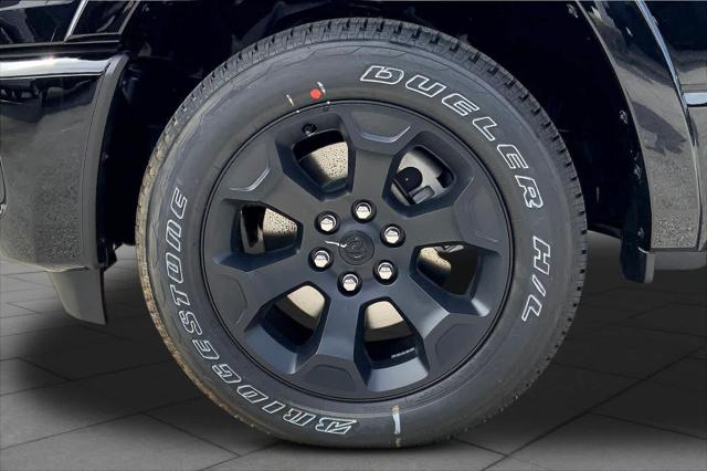 2026 Ram 1500 Lone Star Crew Cab 4x4 5'7" Box