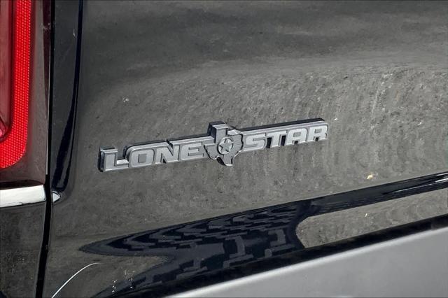 2026 Ram 1500 Lone Star Crew Cab 4x4 5'7" Box