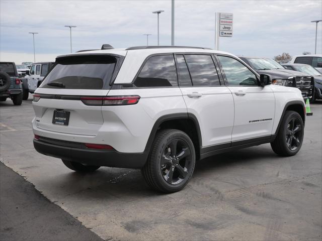 2025 Jeep Grand Cherokee GRAND CHEROKEE ALTITUDE X 4X4