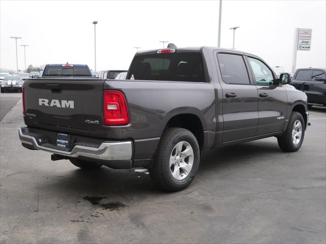 2025 RAM Ram 1500 RAM 1500 BIG HORN CREW CAB 4X4 57 BOX