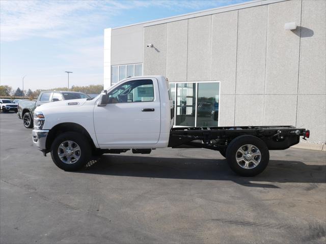 2026 RAM Ram 3500 Chassis Cab RAM 3500 TRADESMAN CHASSIS REGULAR CAB 4X4 60 CA 2026 RAM Ram 3500 Chassis Cab RAM 3500 TRADESMAN CHASSIS REGULAR CAB 4X4 60 CA