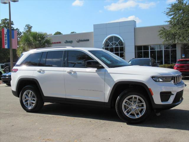 2025 Jeep Grand Cherokee GRAND CHEROKEE LAREDO X 4X2