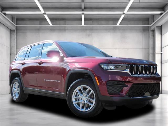 2025 Jeep Grand Cherokee GRAND CHEROKEE LAREDO X 4X2