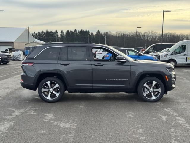 2025 Jeep Grand Cherokee GRAND CHEROKEE LIMITED 4X4 2025 Jeep Grand Cherokee GRAND CHEROKEE LIMITED 4X4