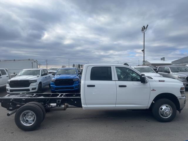 2026 RAM Ram 3500 Chassis Cab RAM 3500 TRADESMAN CREW CAB CHASSIS 4X4 60 CA 2026 RAM Ram 3500 Chassis Cab RAM 3500 TRADESMAN CREW CAB CHASSIS 4X4 60 CA