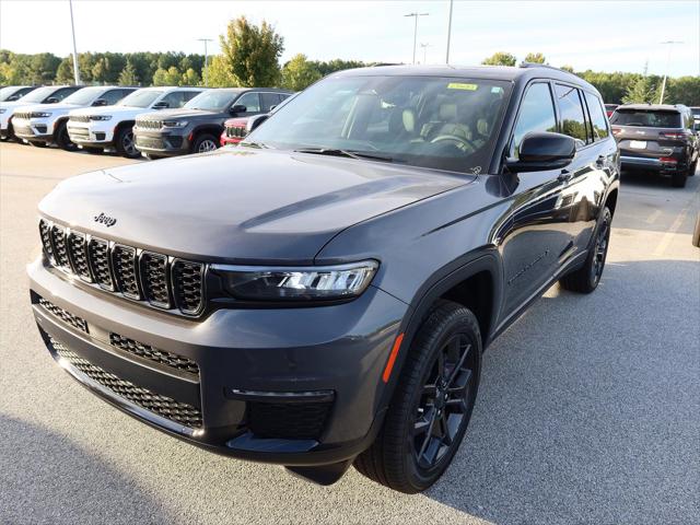 2025 Jeep Grand Cherokee GRAND CHEROKEE L LIMITED 4X4