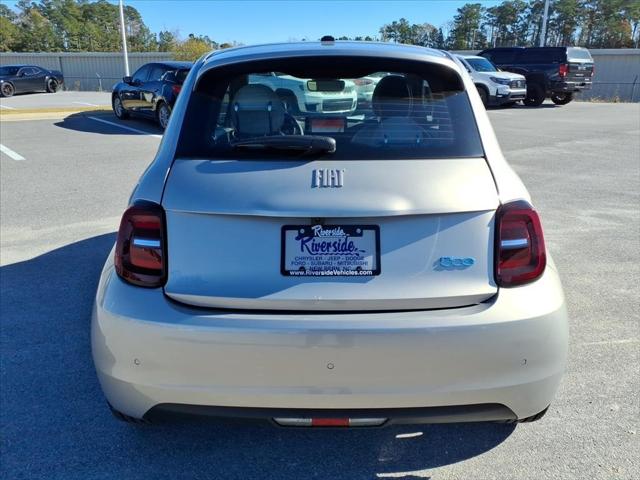 2025 Fiat FIAT 500e GIORGIO ARMANI Collectors Edition