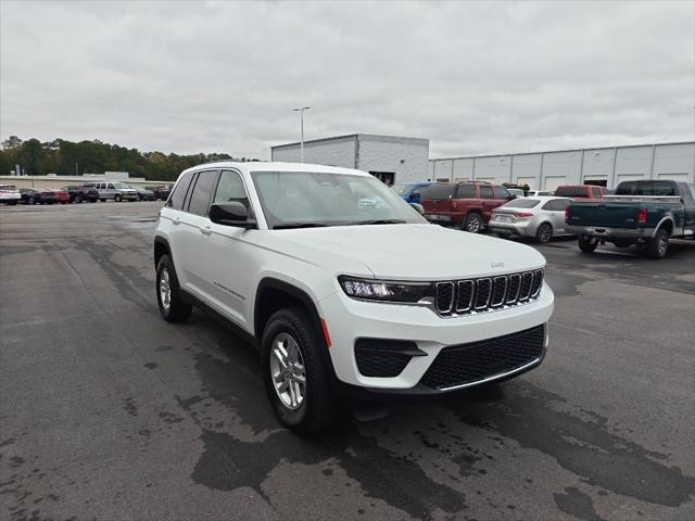 2025 Jeep Grand Cherokee GRAND CHEROKEE LAREDO 4X2