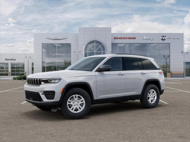 2025 Jeep Grand Cherokee Laredo 4x2