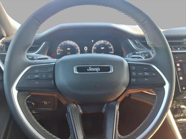 2025 Jeep Grand Cherokee Laredo 4x2
