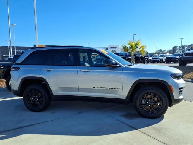 2025 Jeep Grand Cherokee GRAND CHEROKEE ALTITUDE X 4X2
