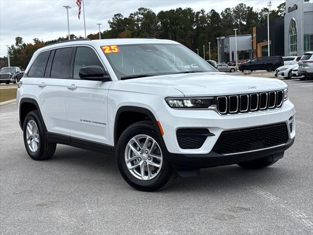 2025 Jeep Grand Cherokee GRAND CHEROKEE LAREDO X 4X4 2025 Jeep Grand Cherokee GRAND CHEROKEE LAREDO X 4X4