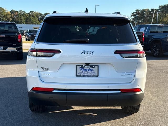 2025 Jeep Grand Cherokee GRAND CHEROKEE L LAREDO 4X4