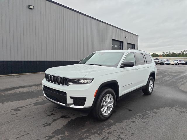 2025 Jeep Grand Cherokee GRAND CHEROKEE L LAREDO X 4X4