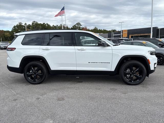 2025 Jeep Grand Cherokee GRAND CHEROKEE L ALTITUDE X 4X4