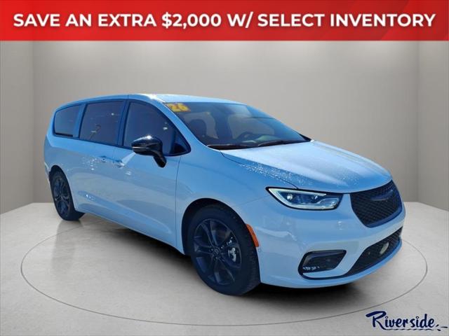 2026 Chrysler Pacifica PACIFICA SELECT